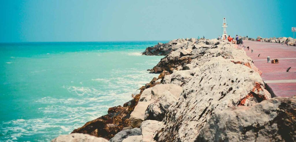 Renta un Autobús para viajar a Playa Miramar